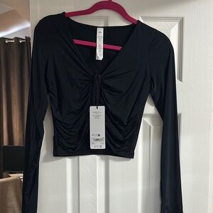 Brand NWT Alo standout Long Sleeve top Size M